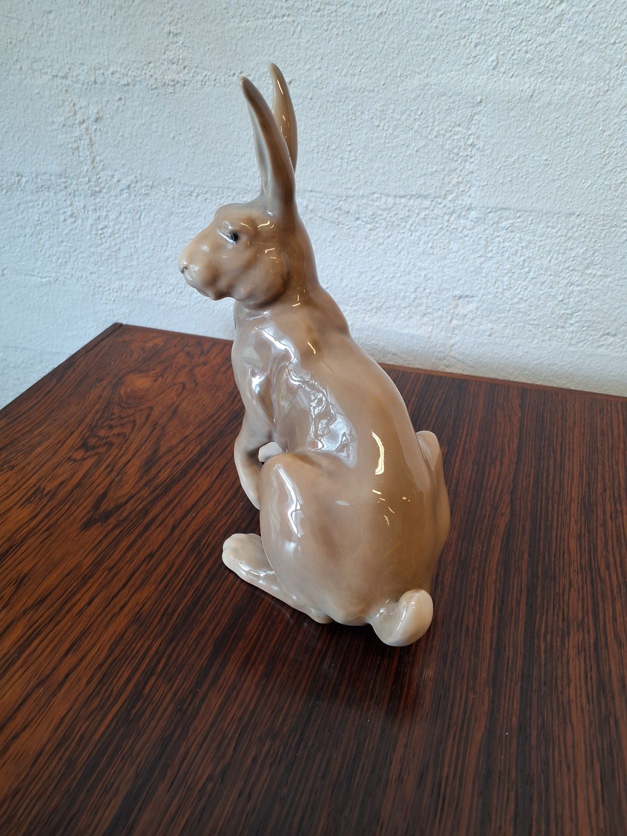 Bing & Grøndahl "Siddende hare" nr. 2081 - 1. sortering