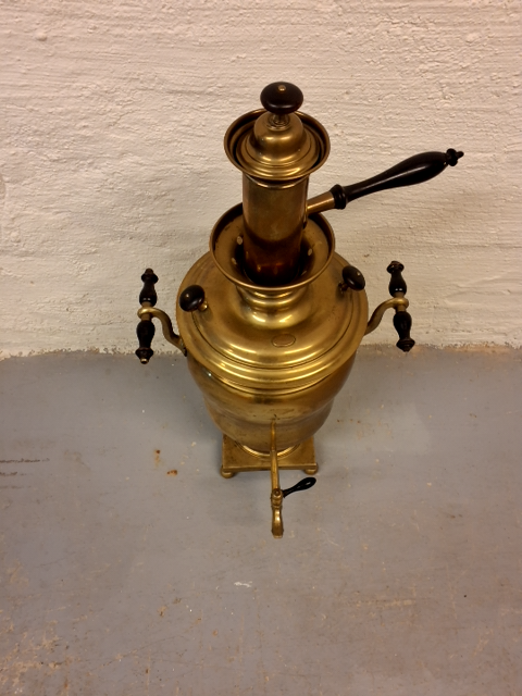 Flot Samovar Messing