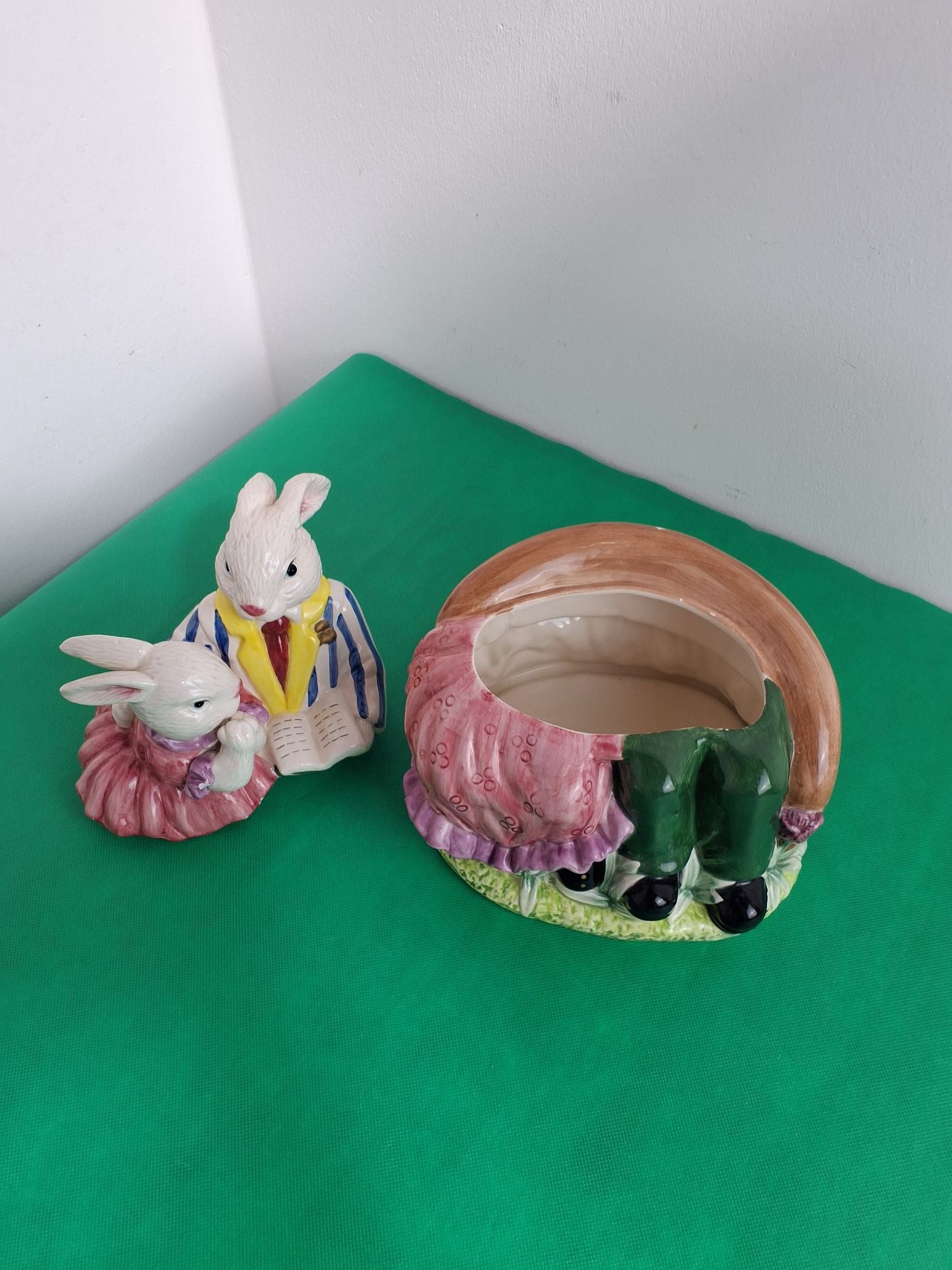 Cookie jar