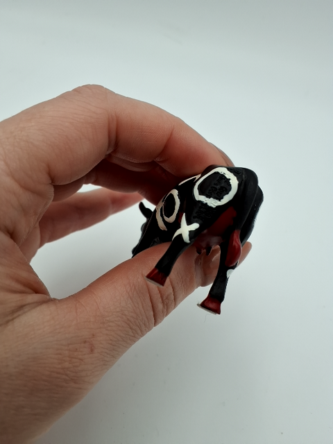 Hugs & Smooches, COWPARADE