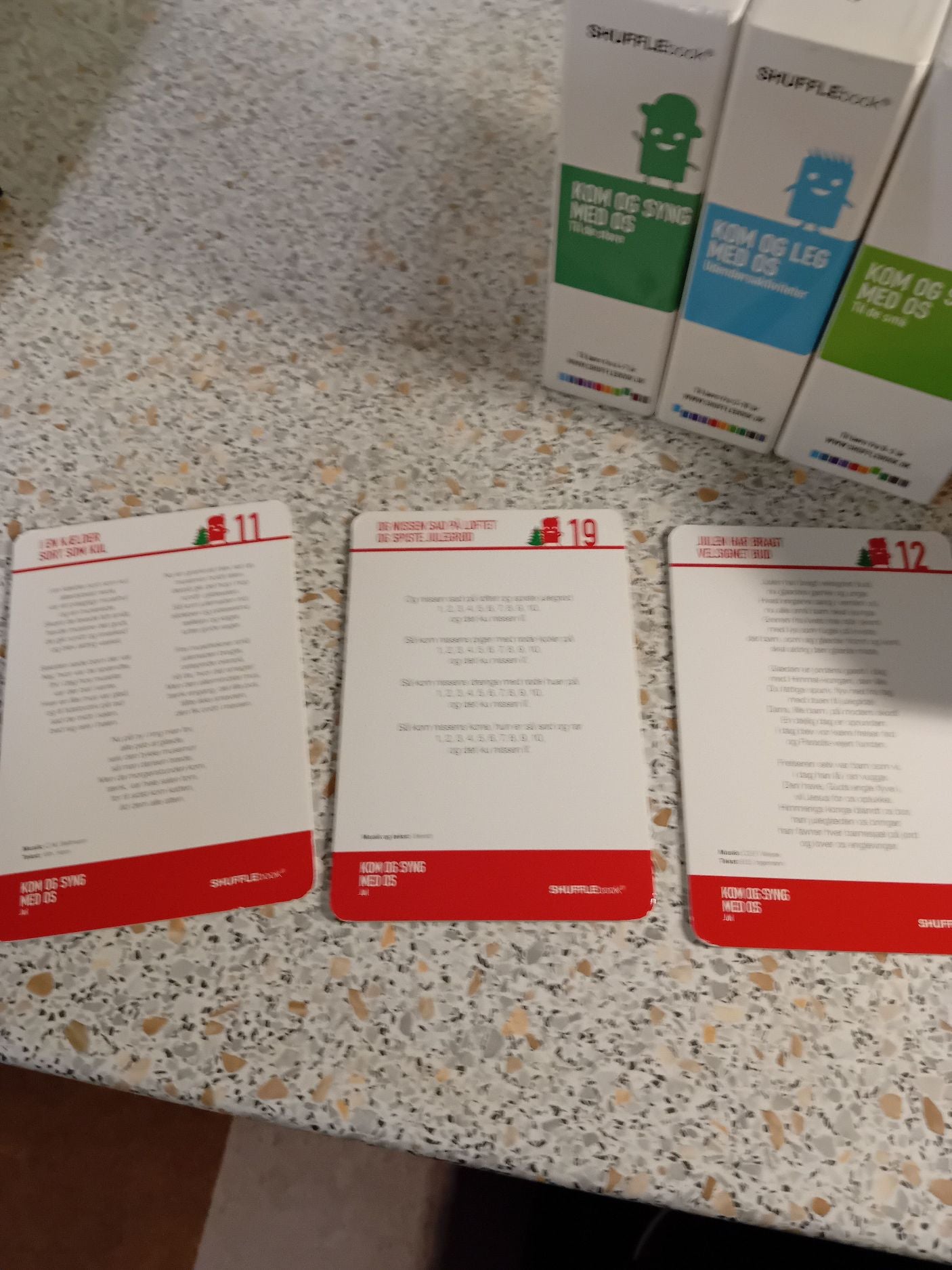 Shuffle book.