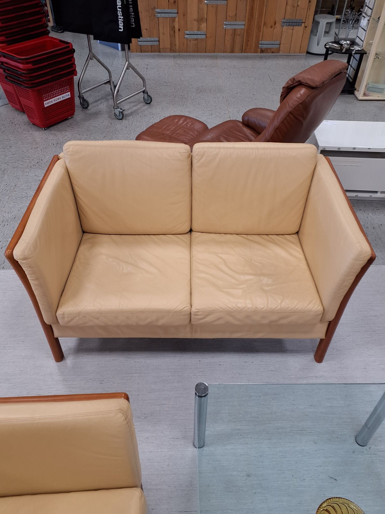 Beige 2 pers sofa