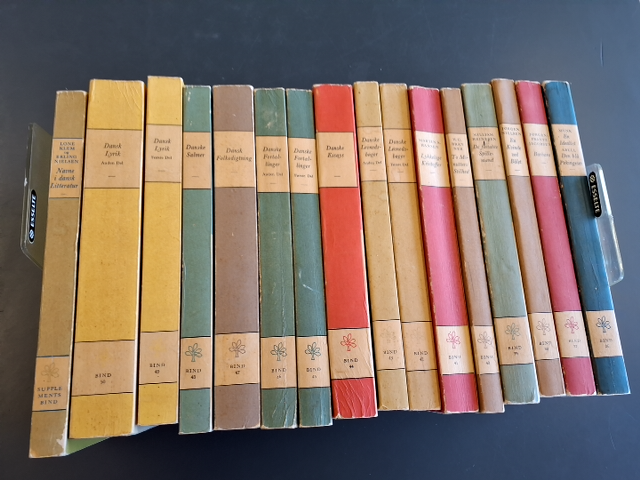 Gyldendals Bibliotek Dansk  Litteratur 1-50 .+ supplementsbind