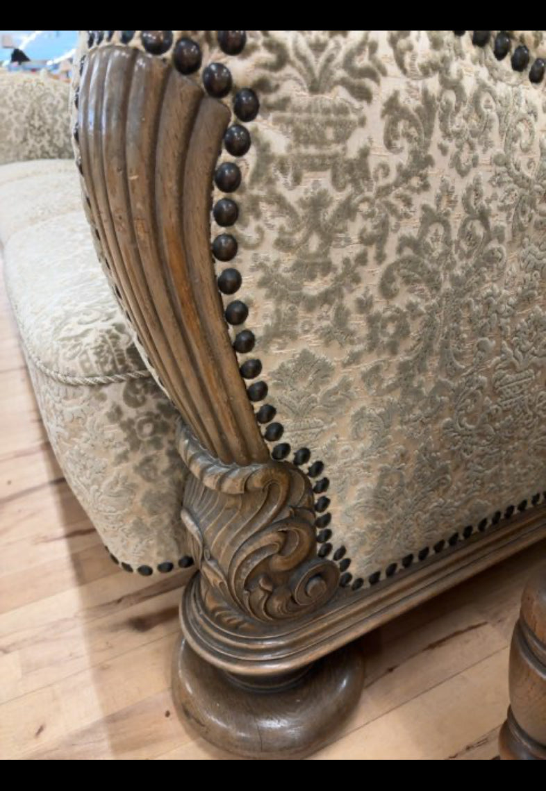 Vintage sofa i lyst velour