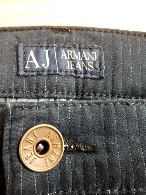 Armarni Bukser