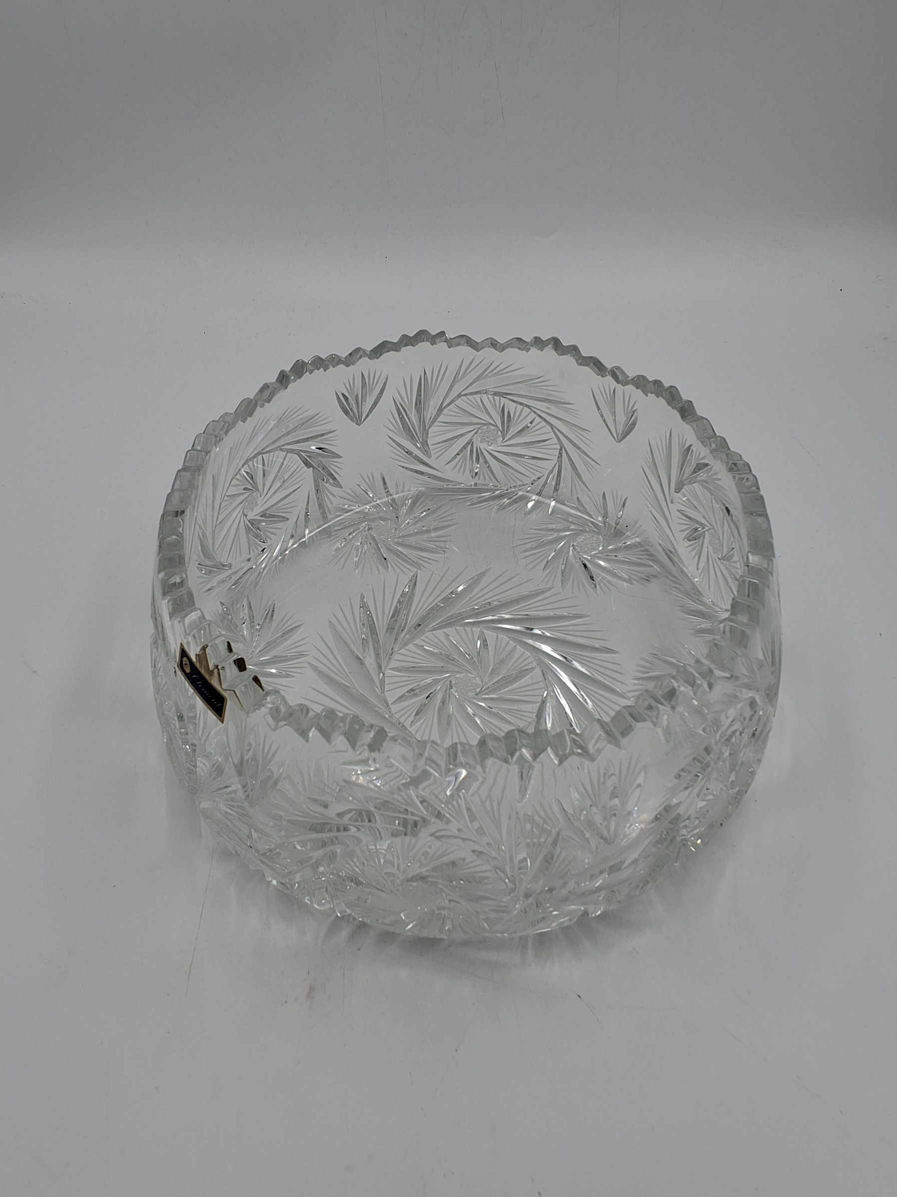 Håndskåret krystal skål