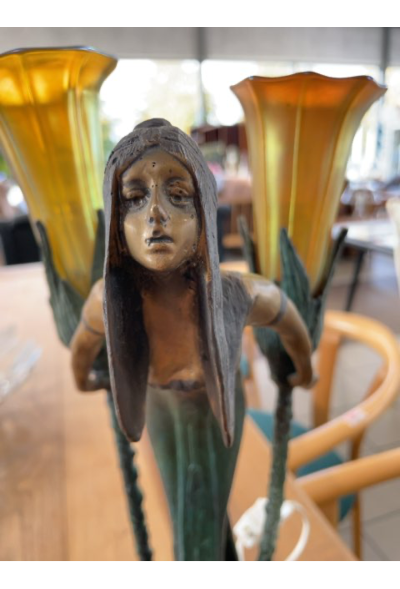 Art Nouveau lampe i bronze