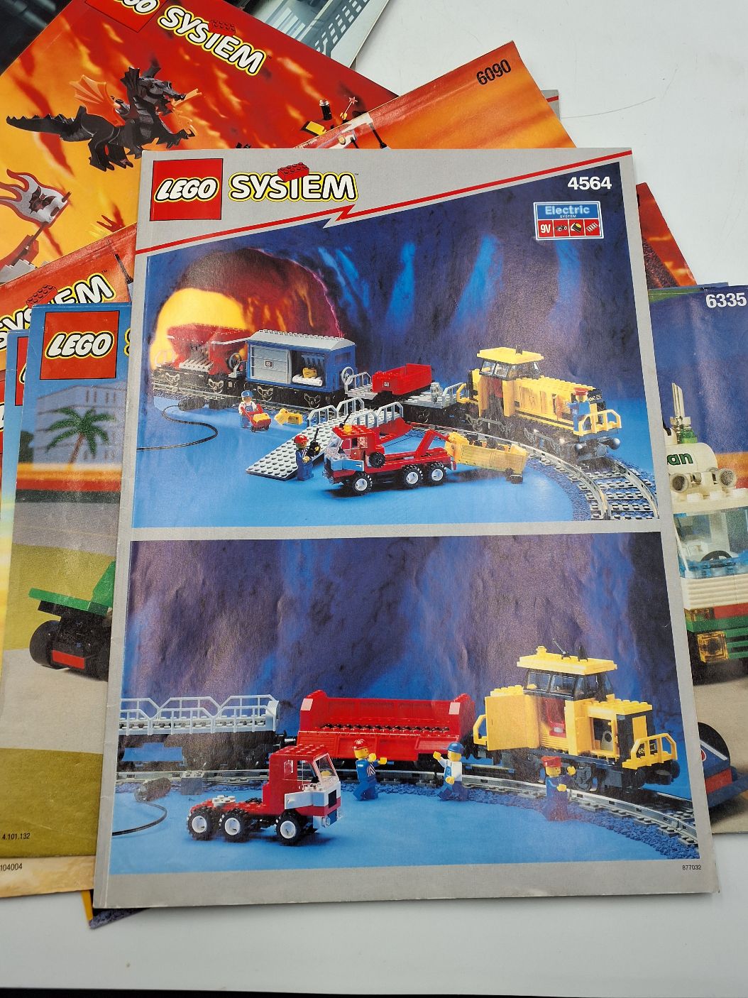 Samling Lego vejledninger