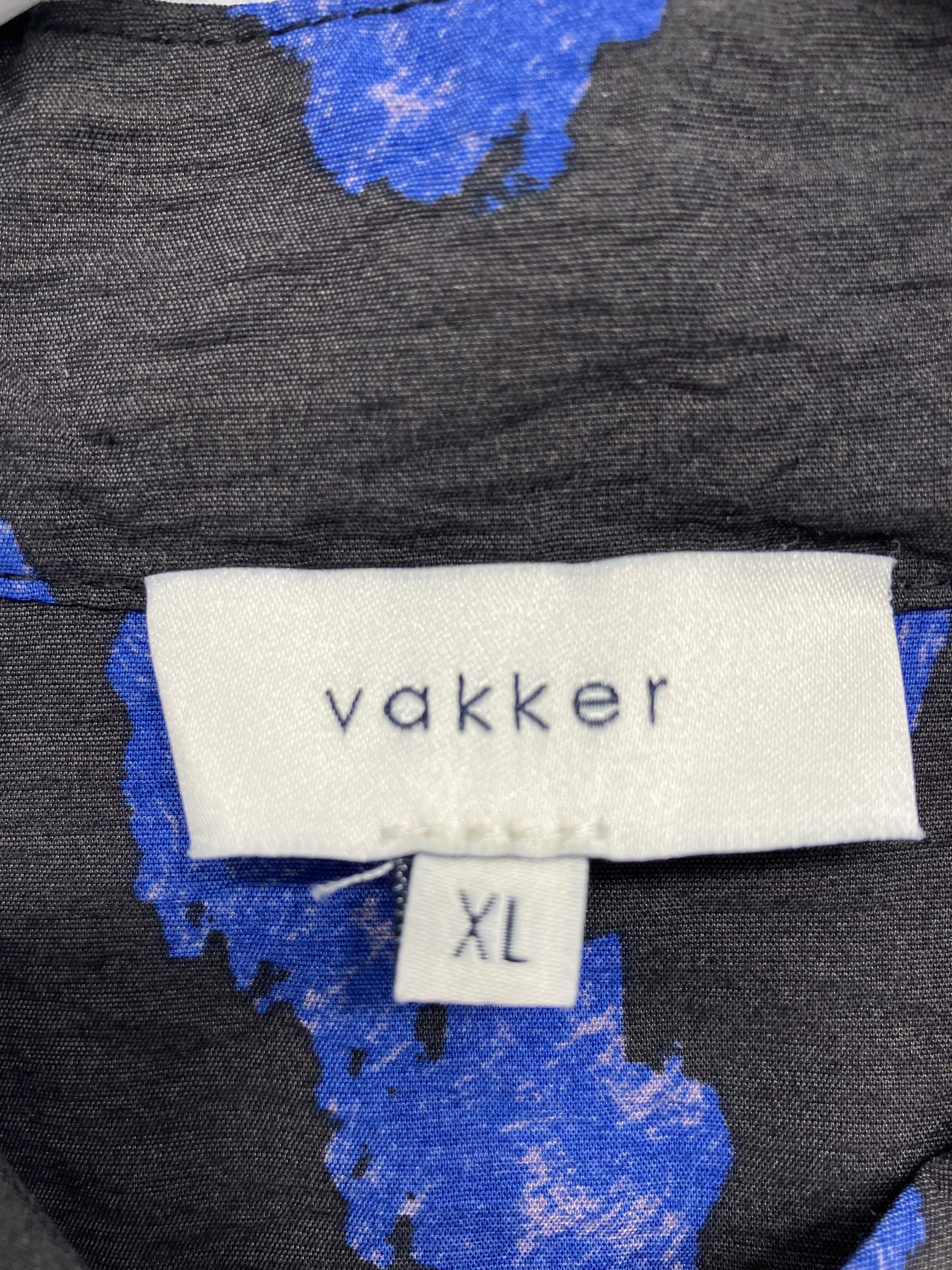 Vakker Bluse