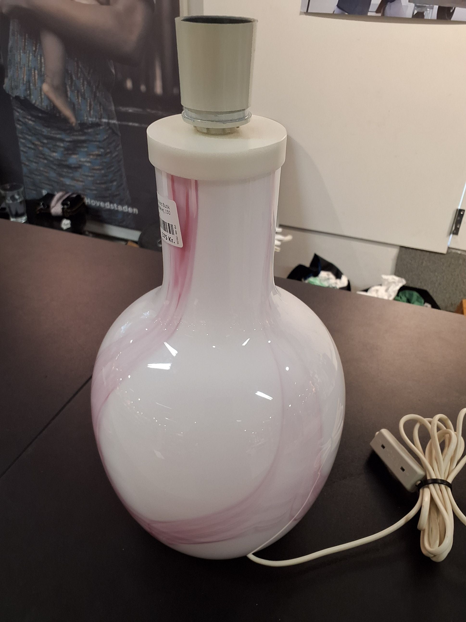 Glaslampe med rosa