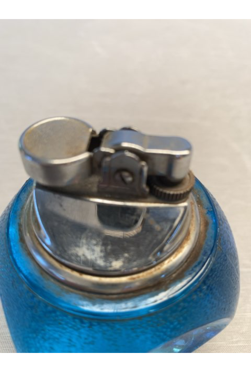 Retro lighter