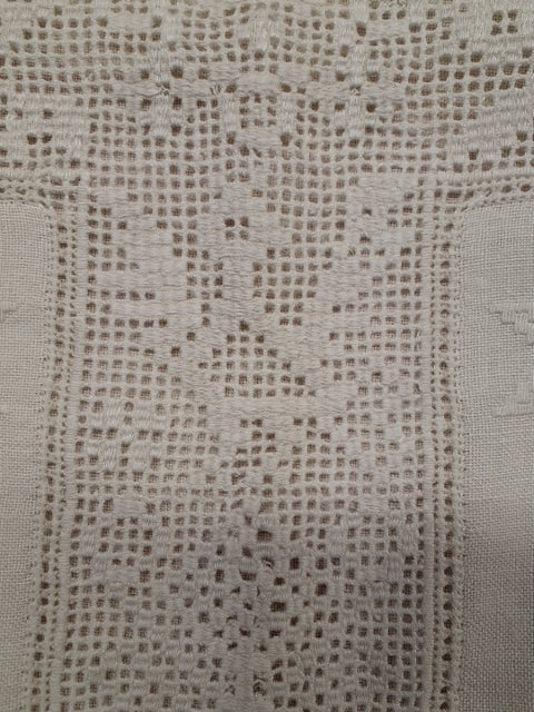 Hørdug med Hedebosyning.