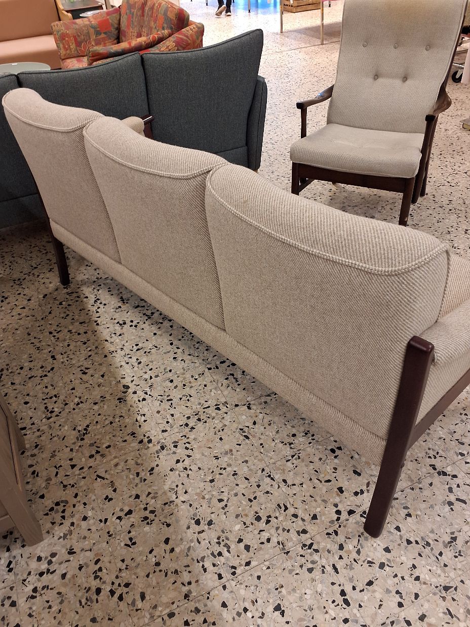 3 per. Sofa med stof