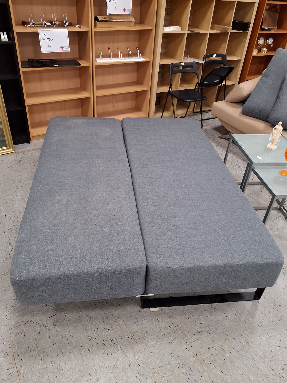 Sovesofa gråt stof