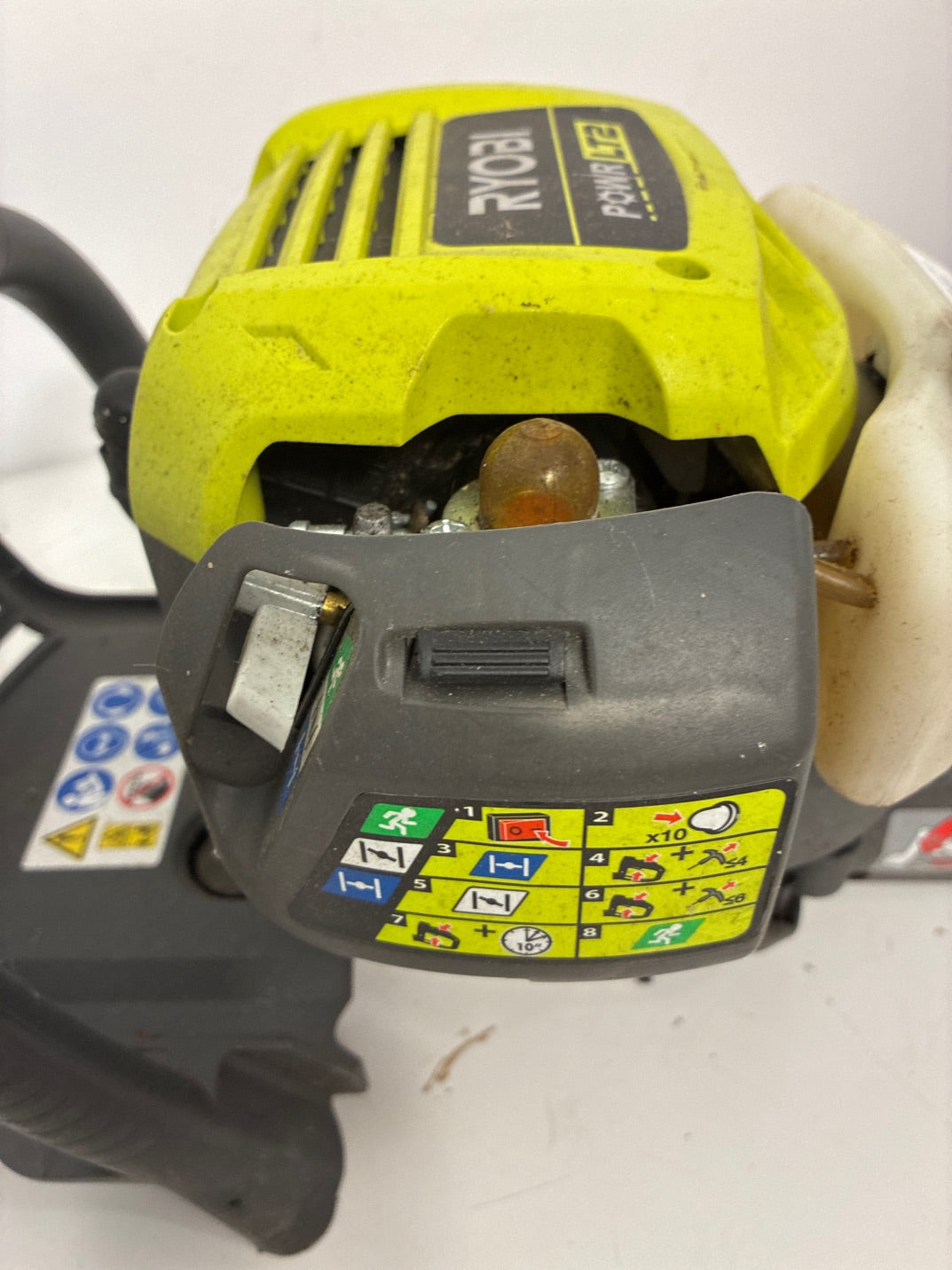 Ryobi benzin drevet hækkeklipper
