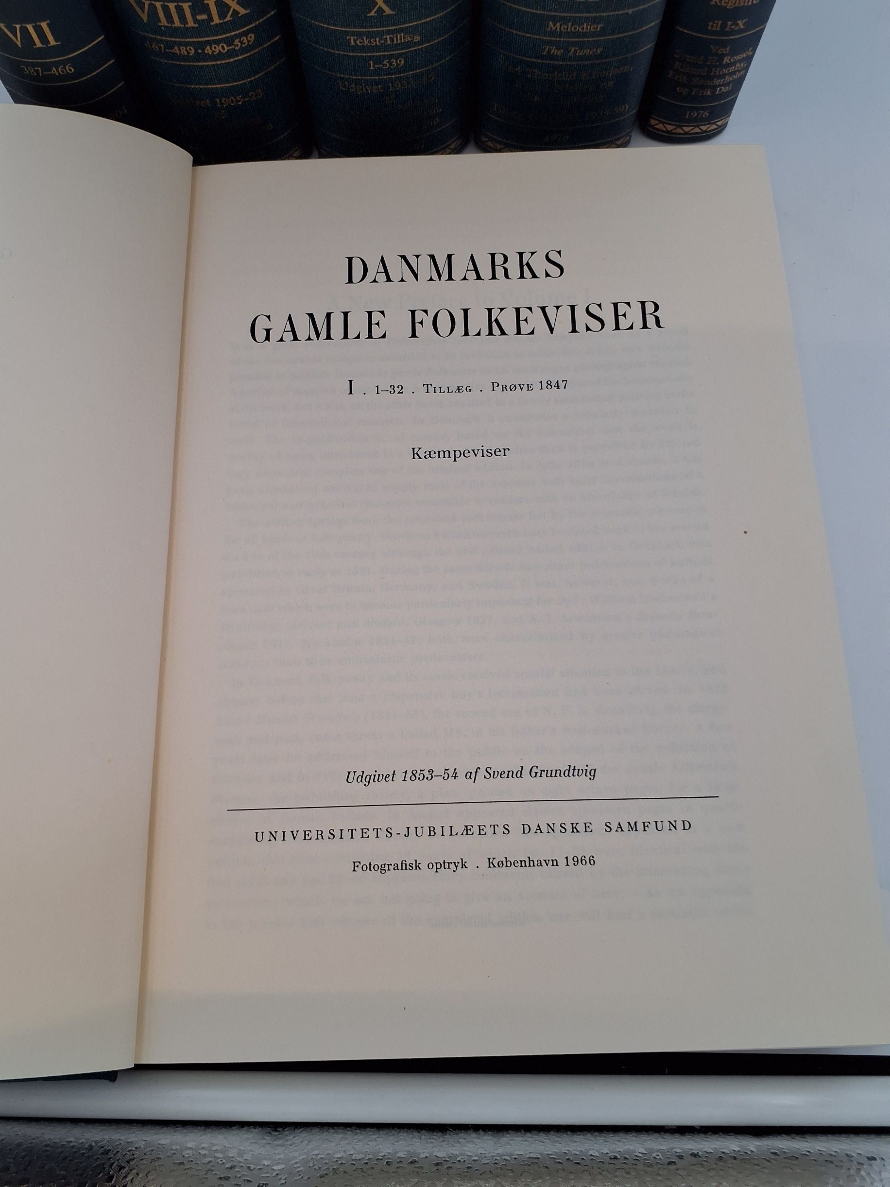 11bind DANMARKS GAMLE FOLKEVISER udgivet af UNIVERSITETS-JUBILÆETS DANSKE SAMFUND