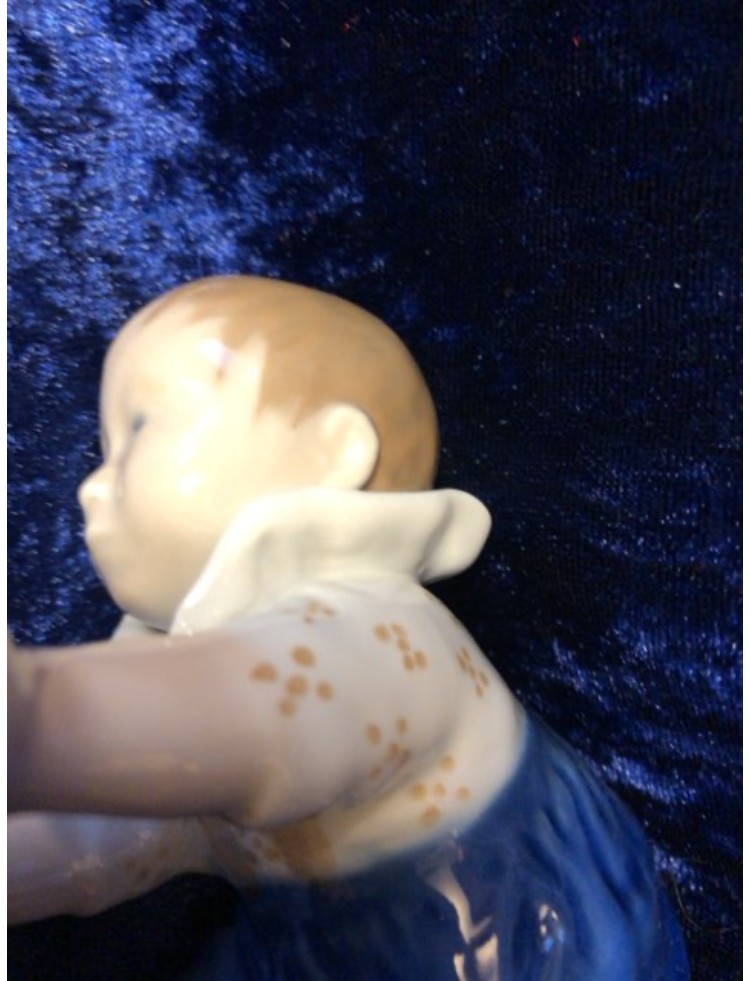 Else Sandholt "Kravlende baby"