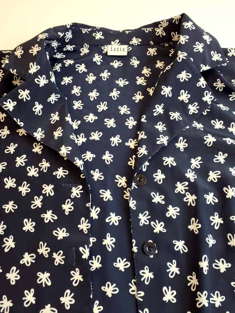 Lucia Bluse og nederdel.