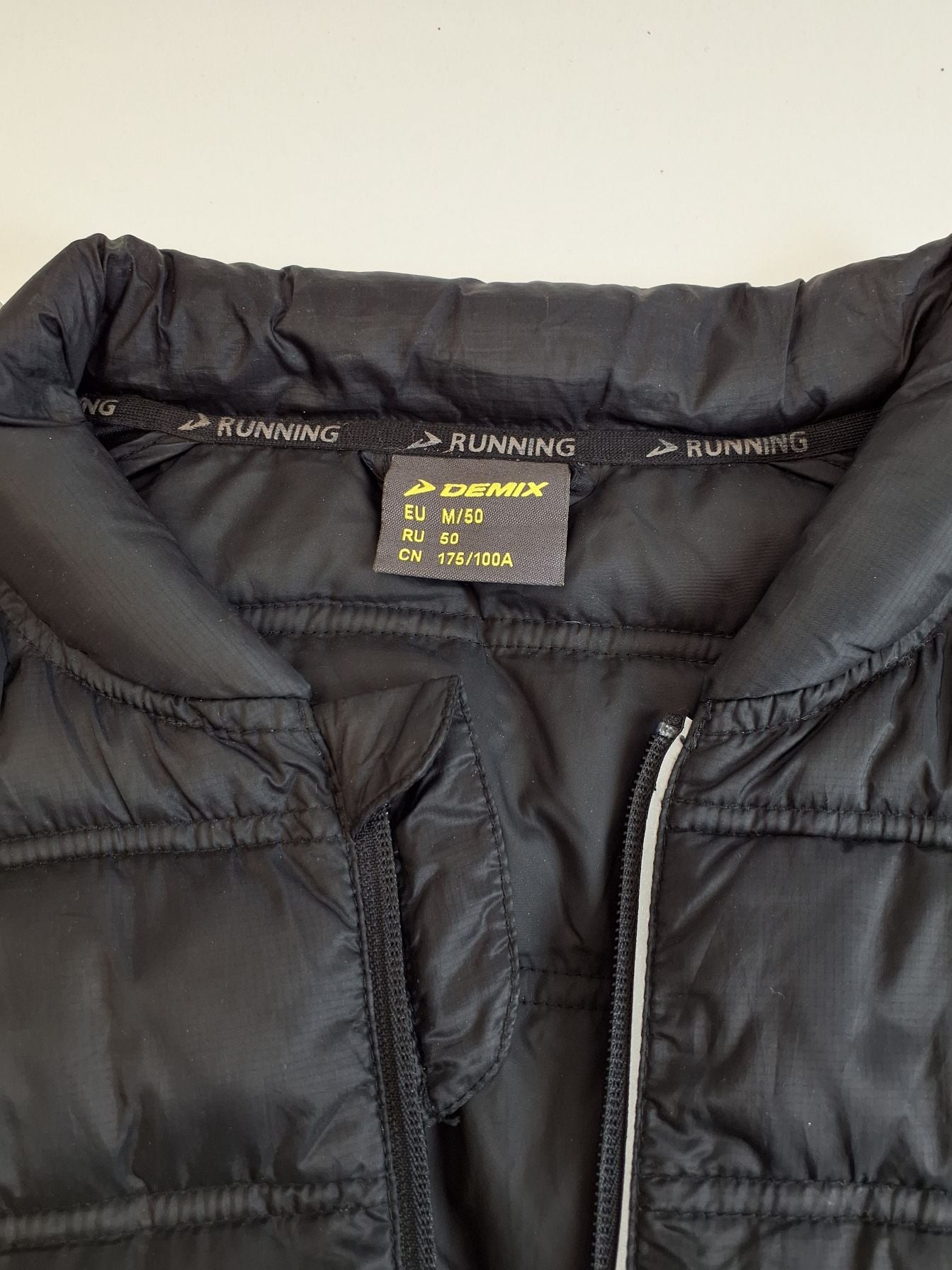 Demix vest