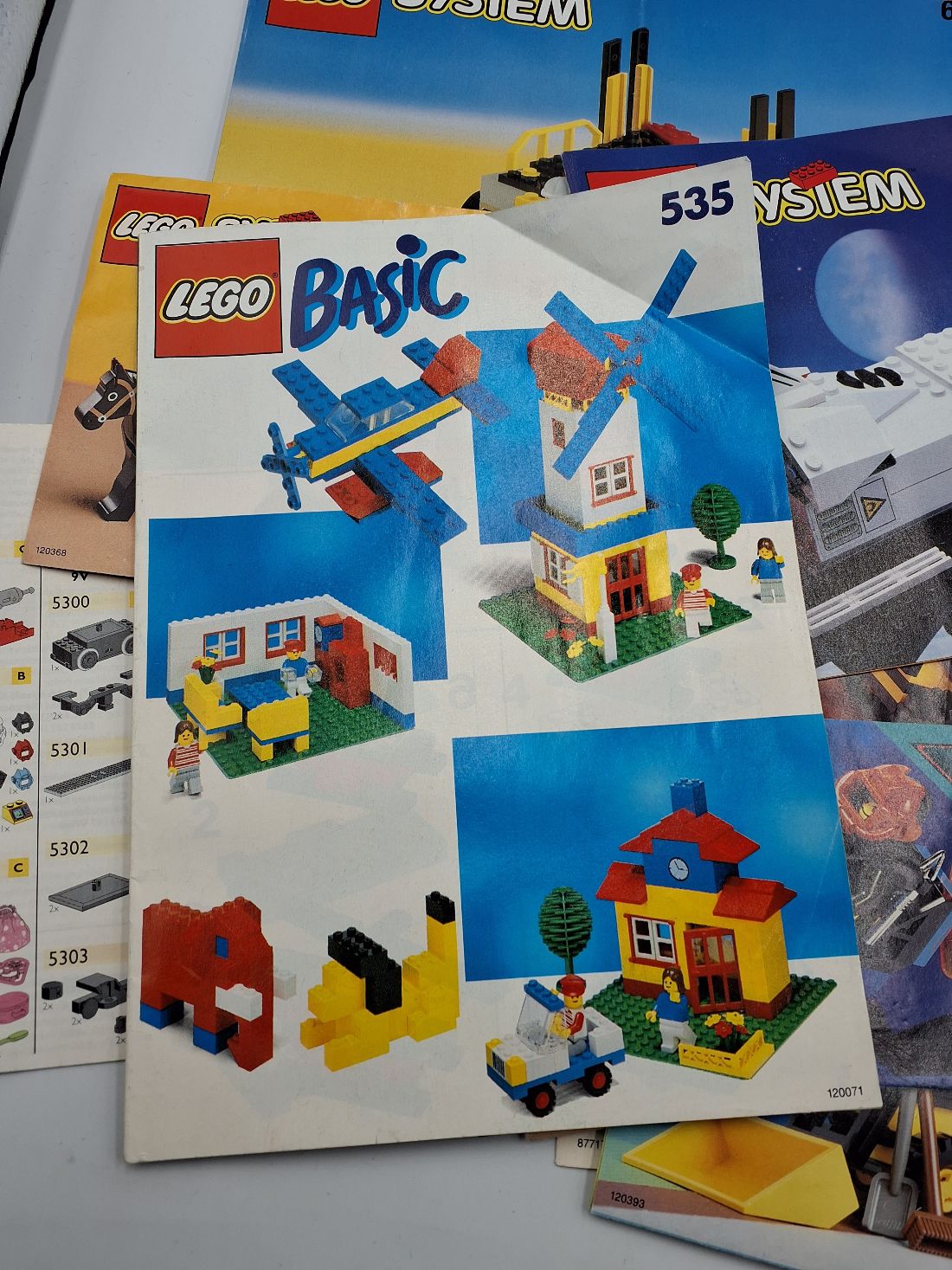 Samling af Lego manualer