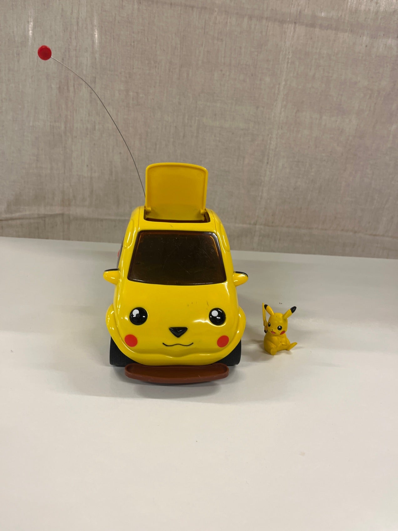 POKEMON BIL