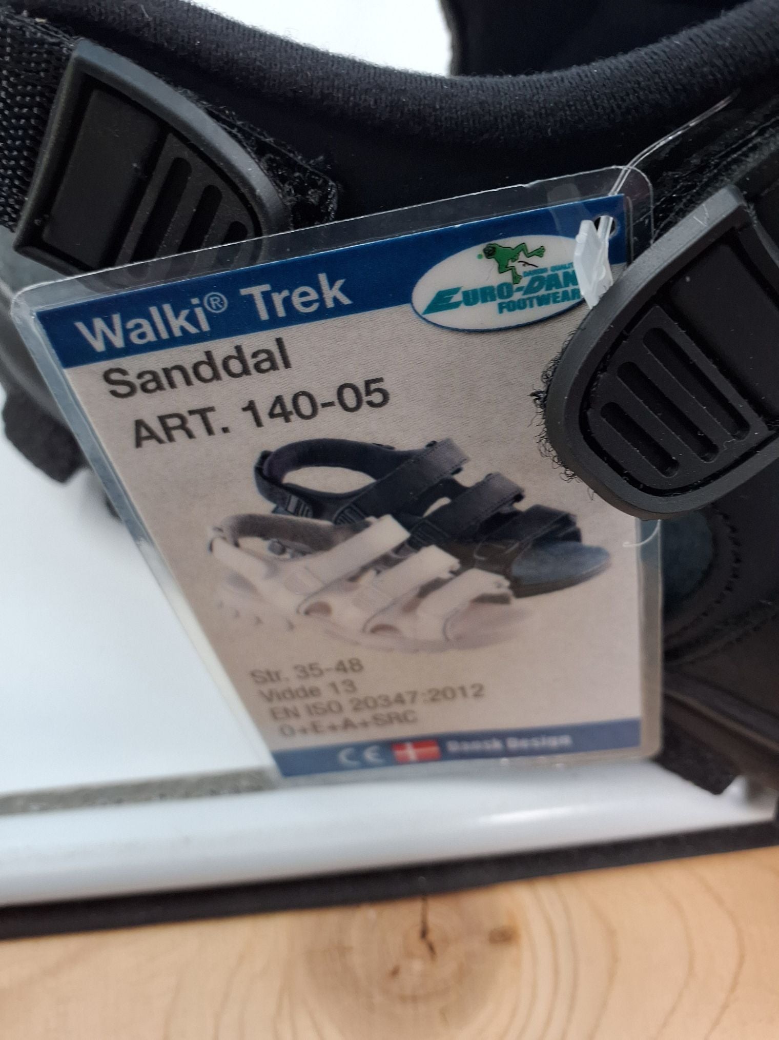 Walki trek sandal
