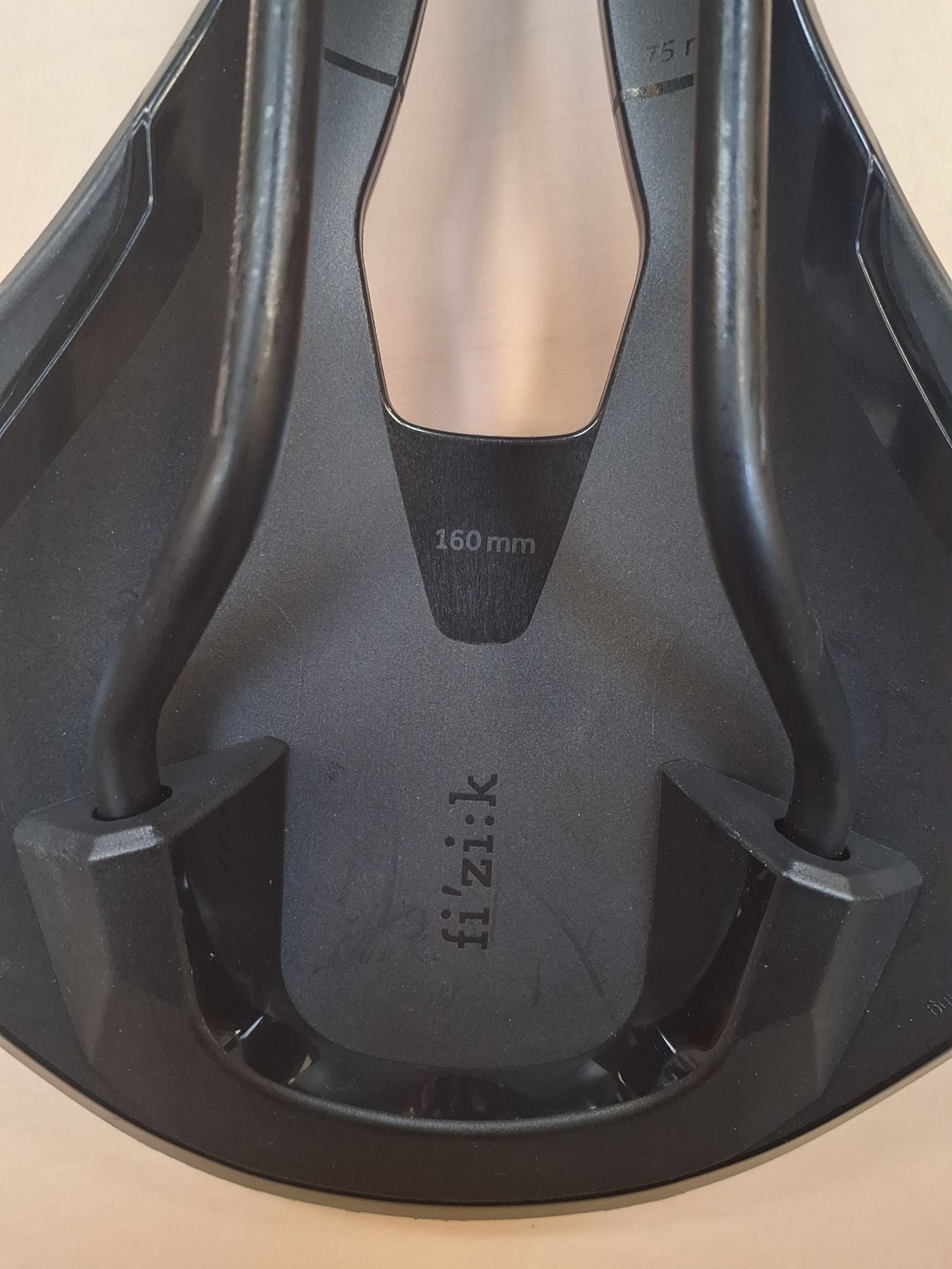 fi'zi:k cykelsæde Tempo R5