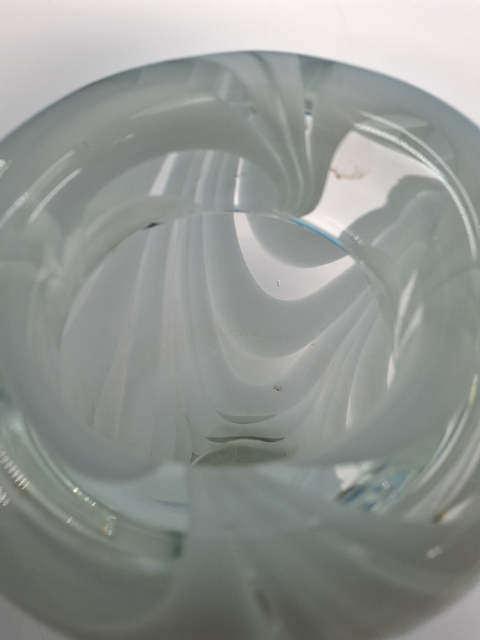Misty vase