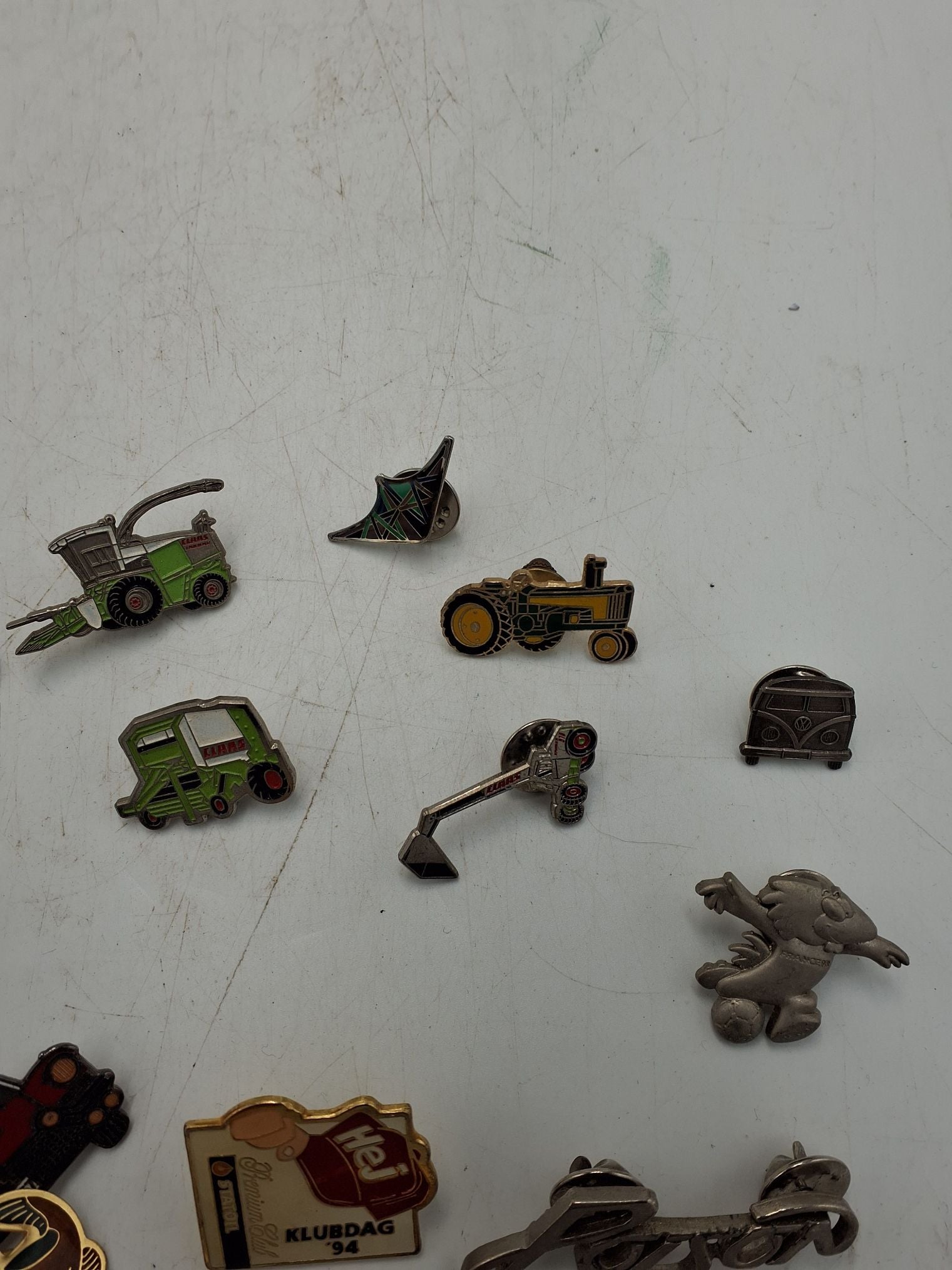 Samlling af pins