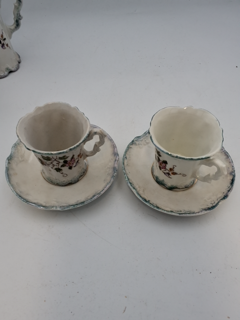 Dukkekaffestel, porcelæn