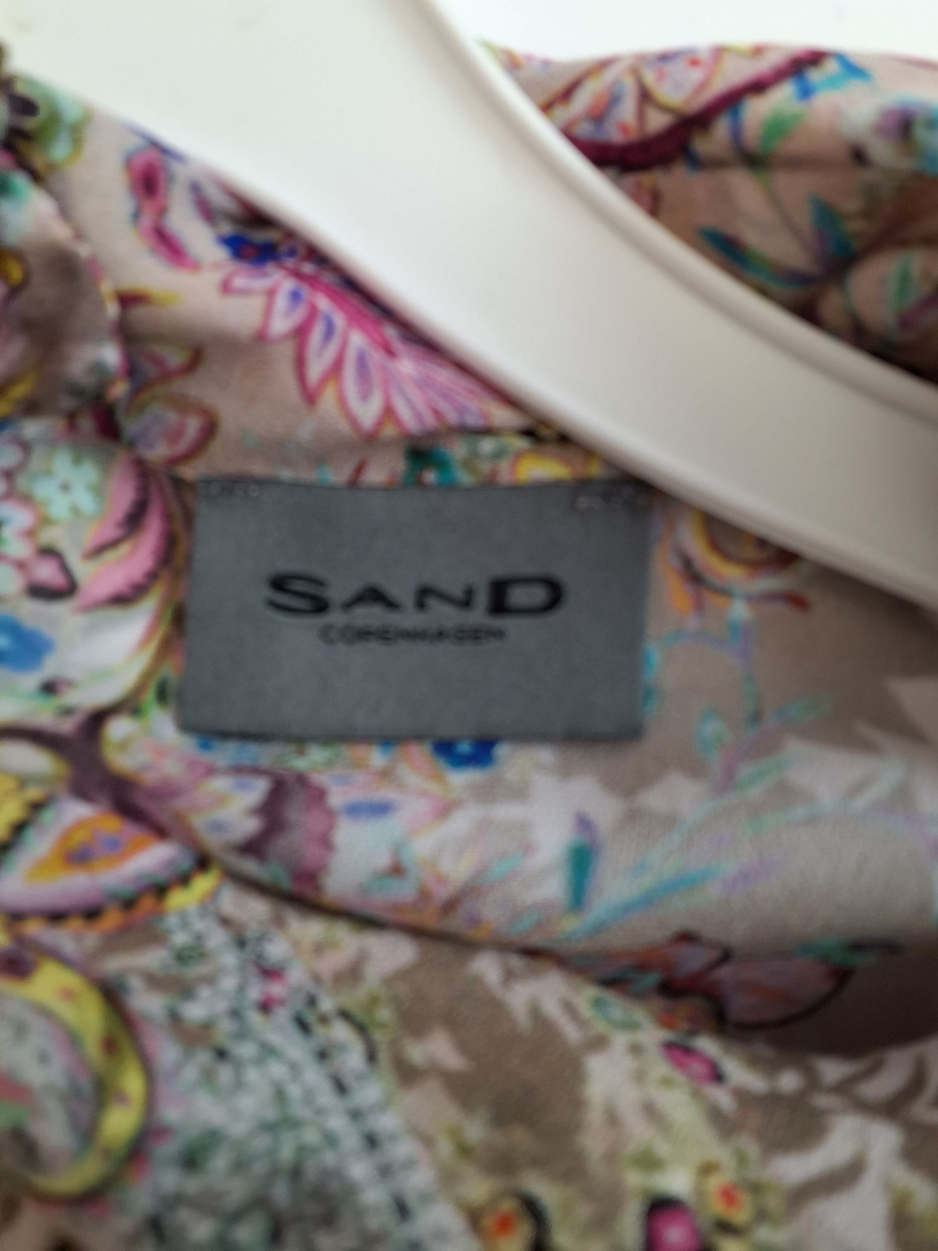 Sand Top