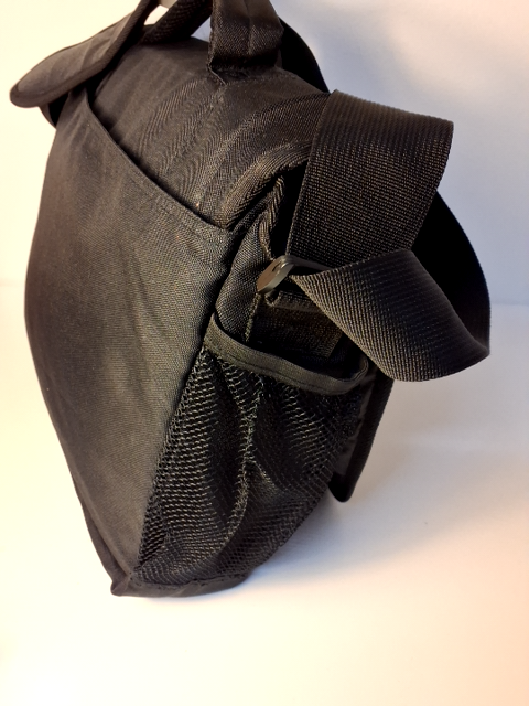 Sort PC-taske - med skulderrem