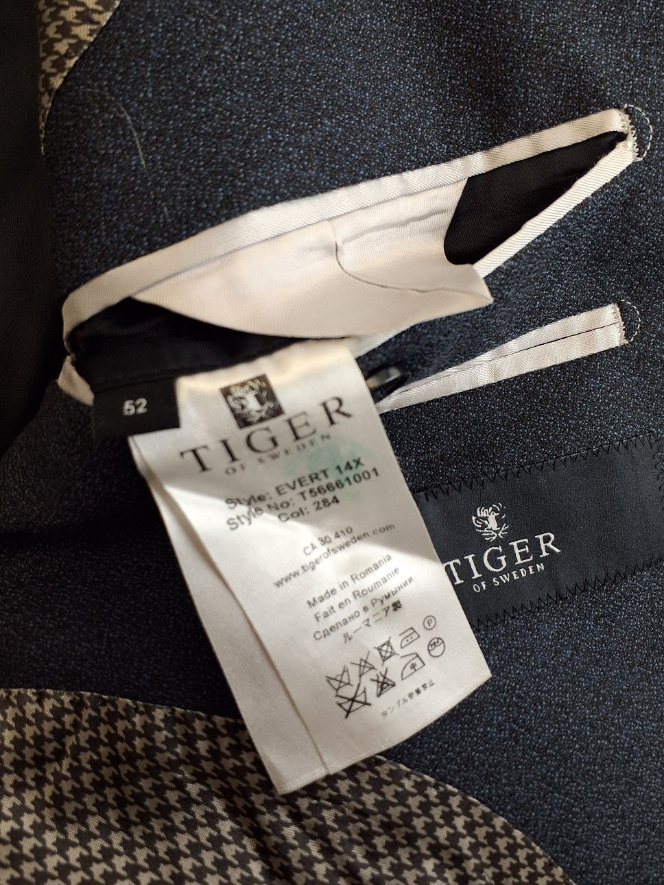 Tiger of Sweden Habit