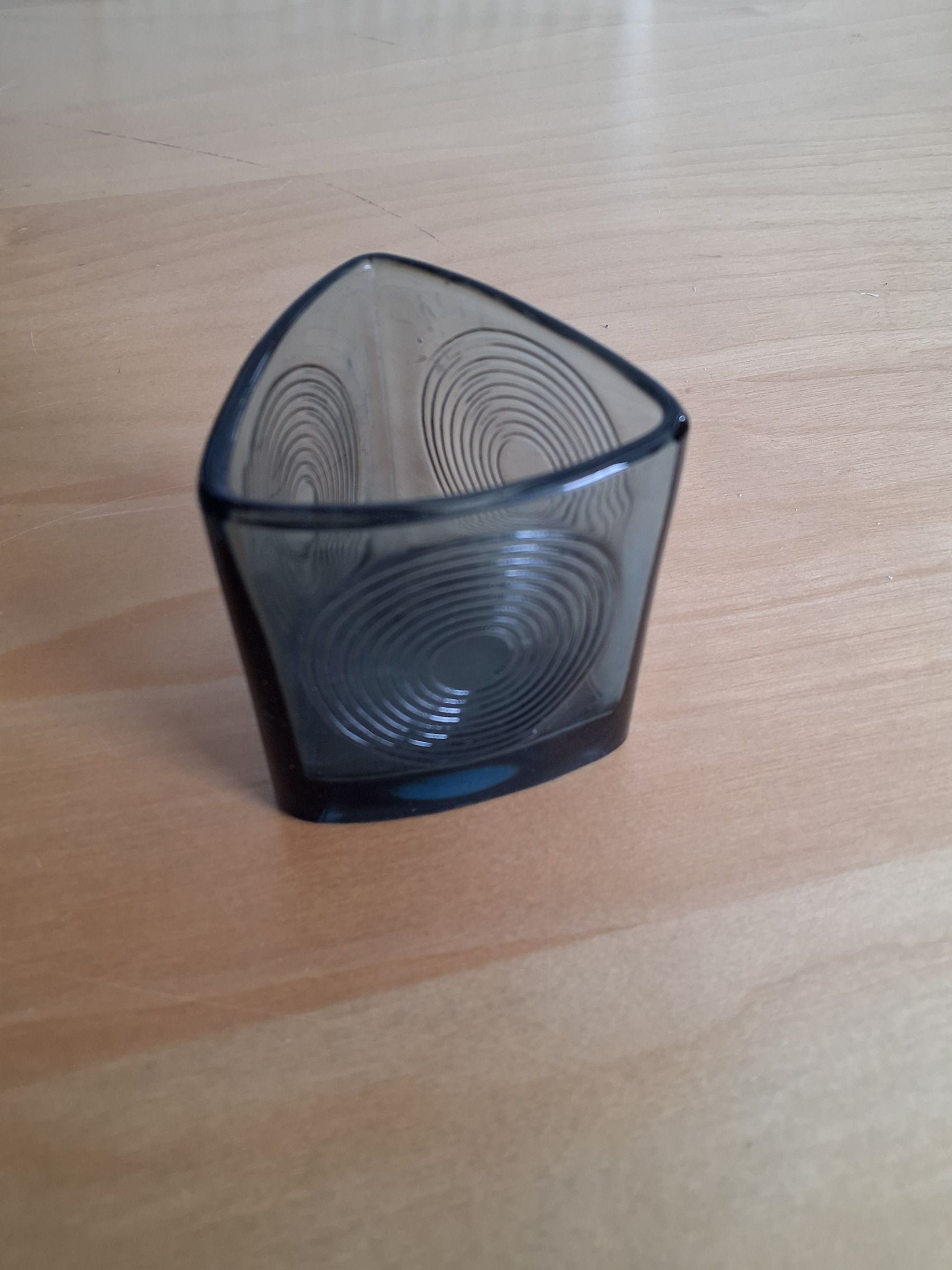 Holmegaard, Skjold violvase