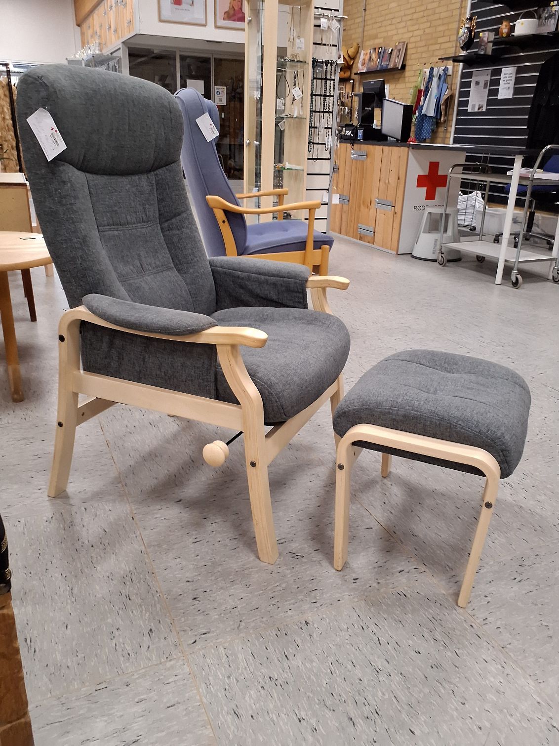 Grå zonestol m skammel