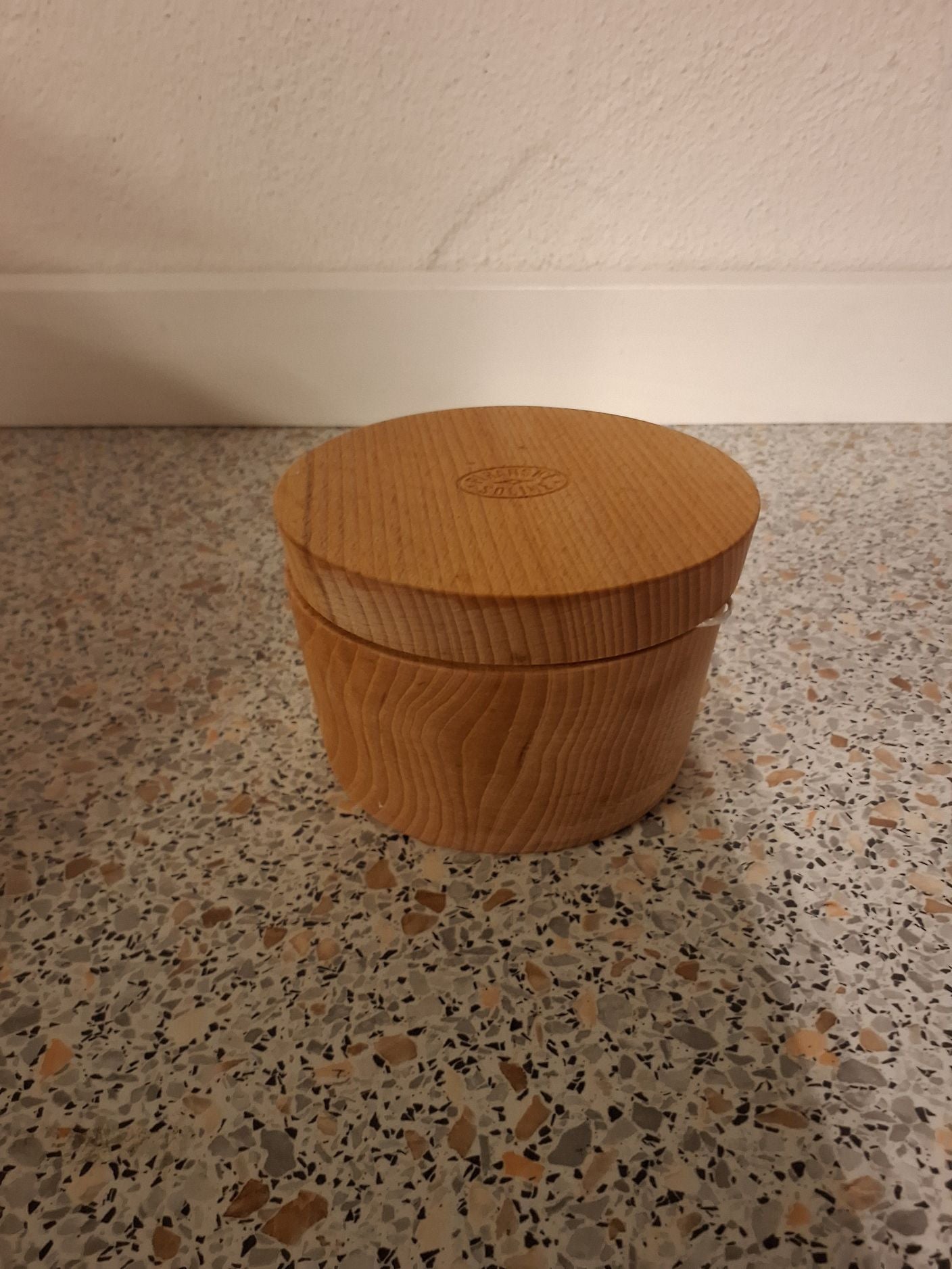 Saltkar i træ