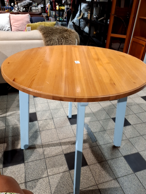 Spisebord rundt