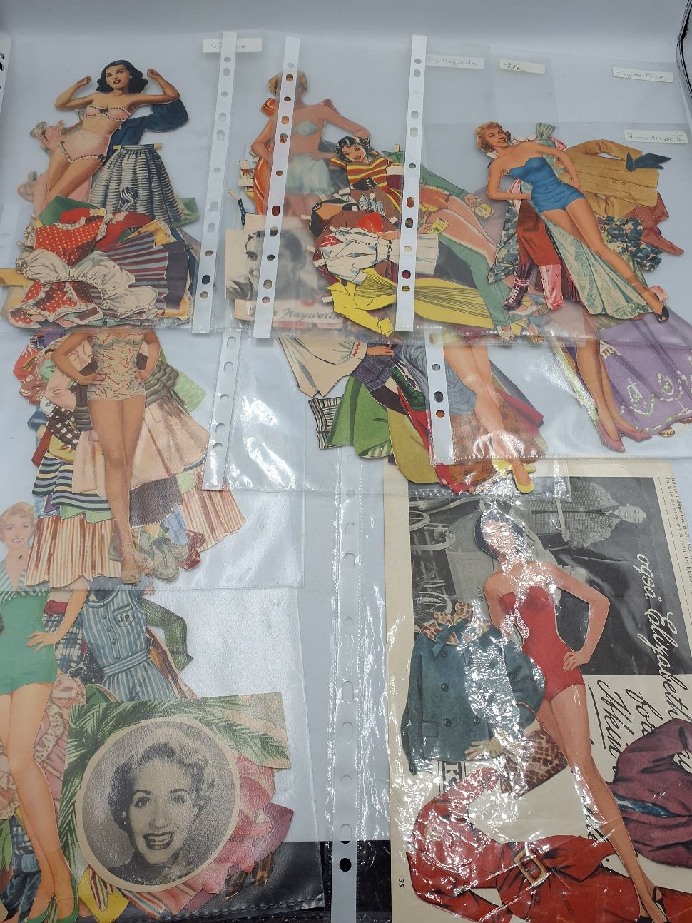 Vintage samling påklædningsdukker