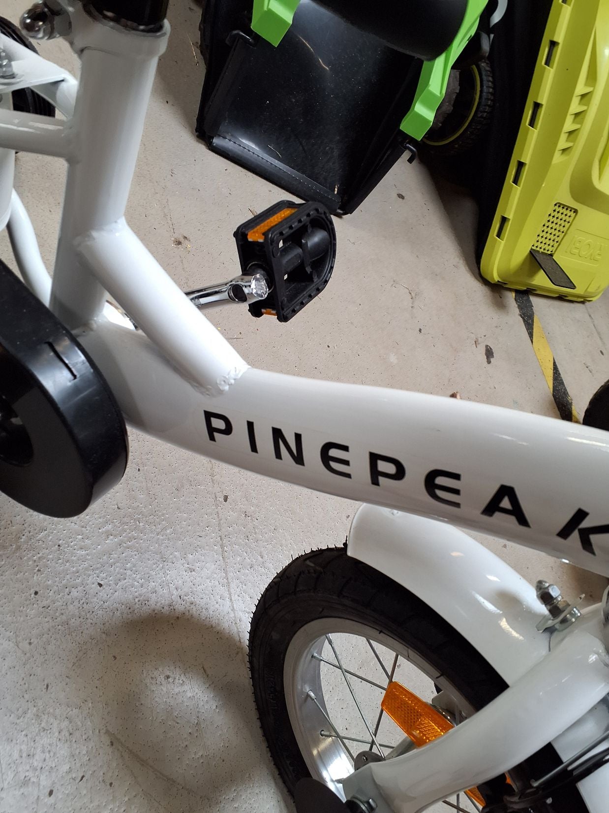 Pinepeak barnecykel 12"