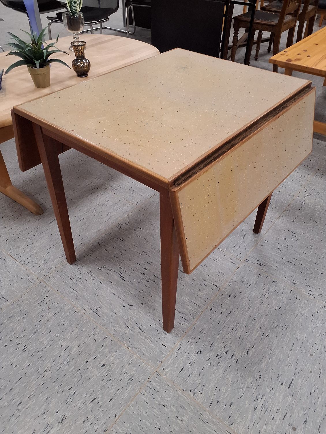Vintage spisebord m. Udtræk