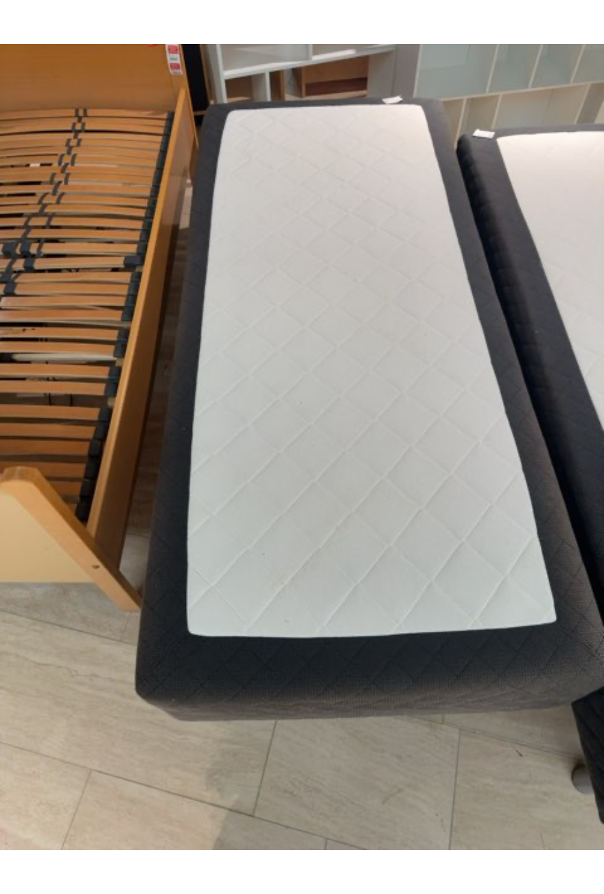 Seng boxmadras i grå