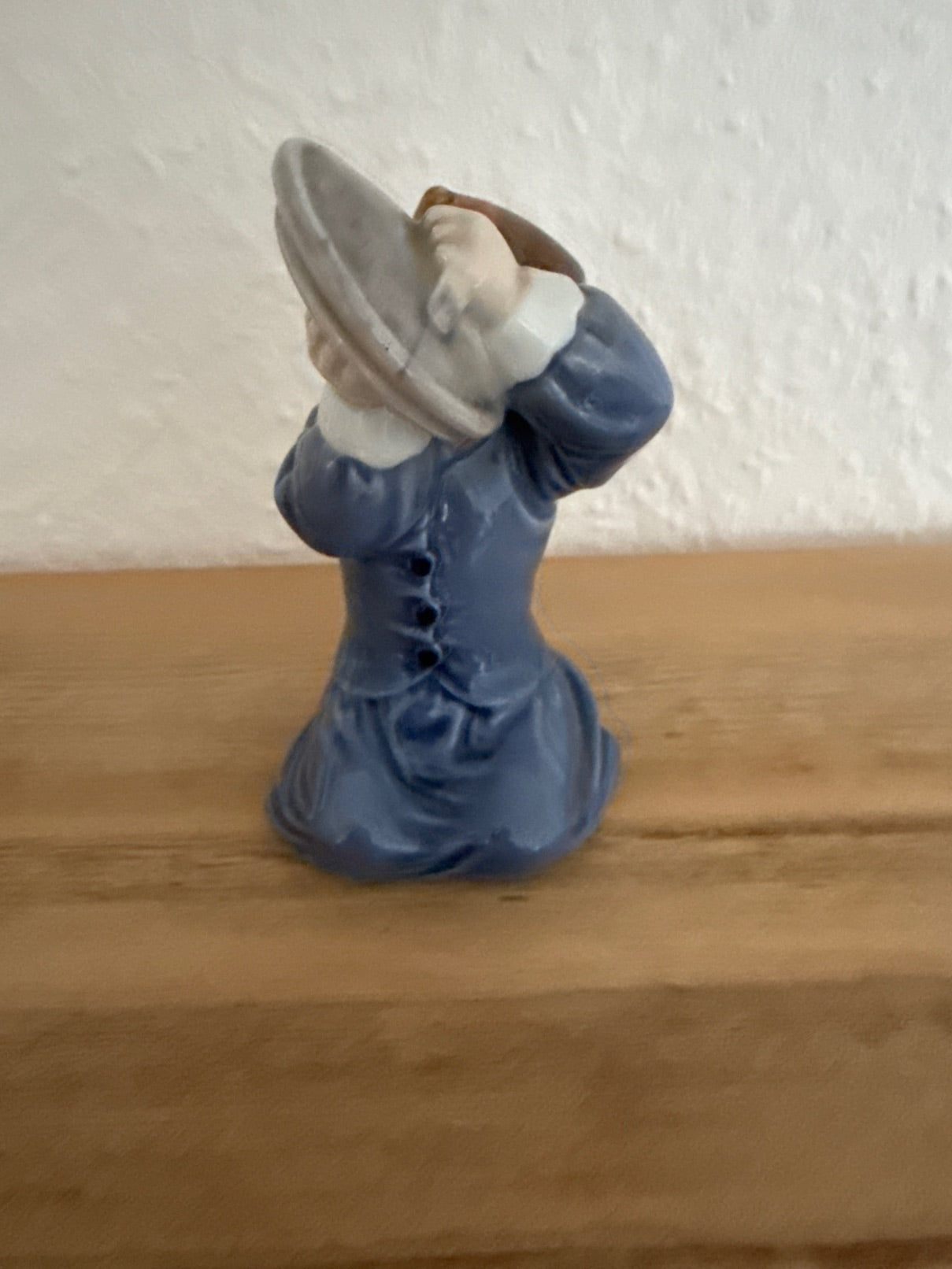 Royal Copenhagen - Pige med grydelåg