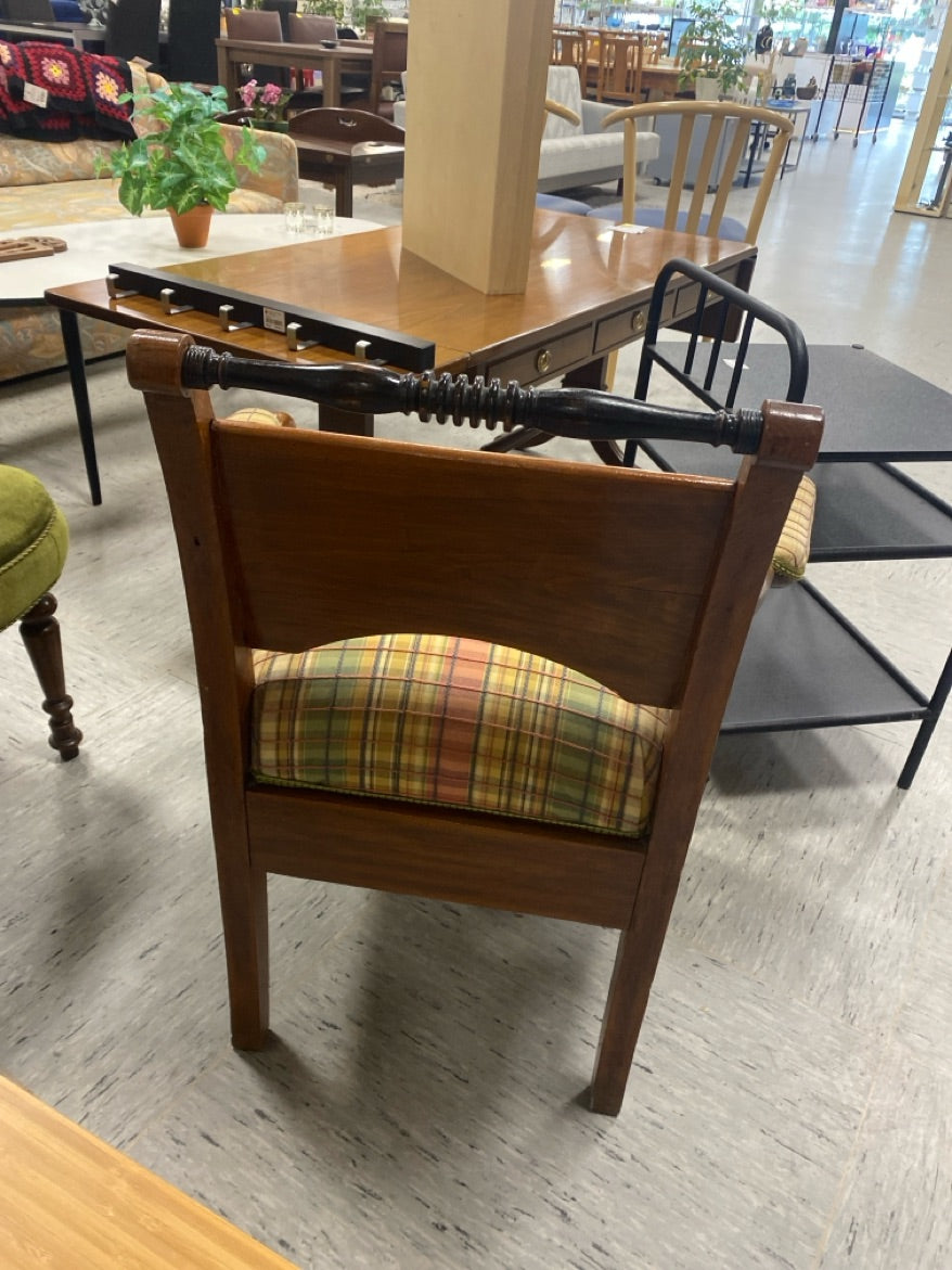 vintage stol med ternet sæde