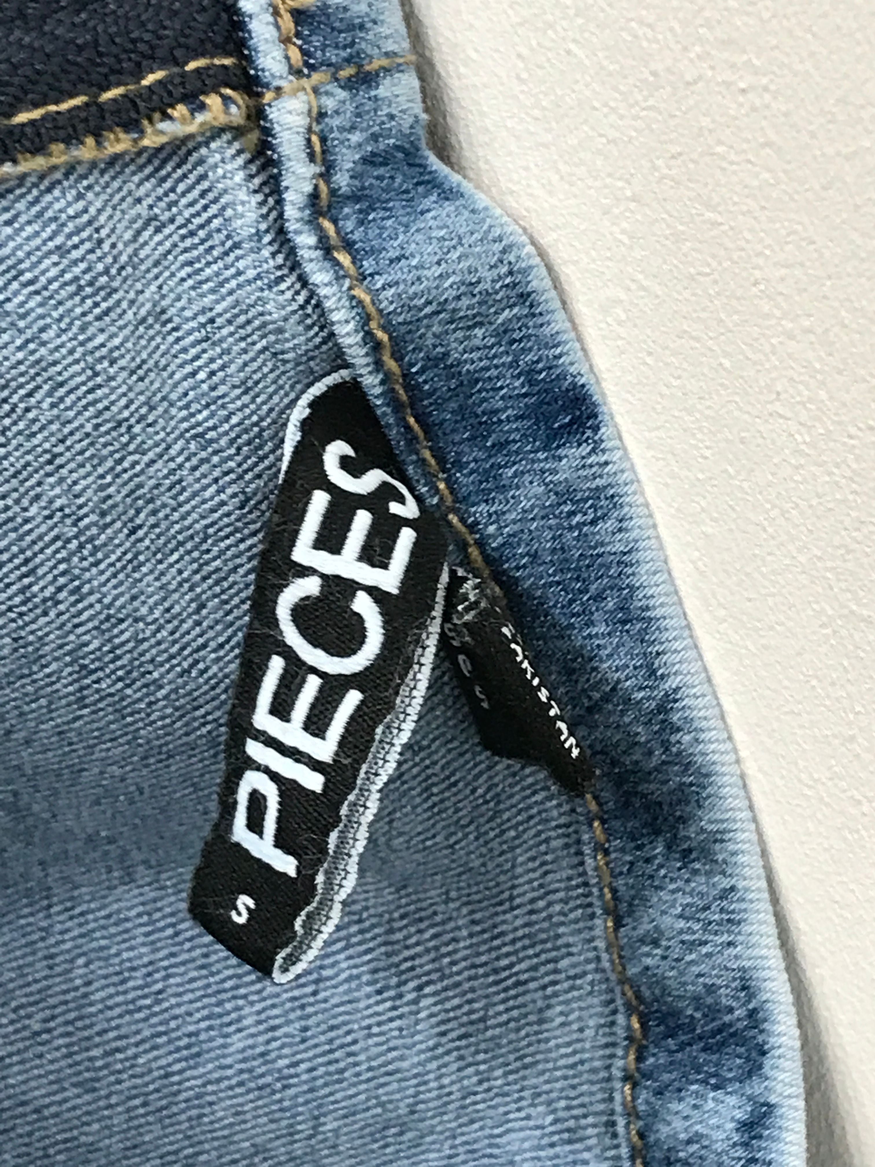 Pieces Top