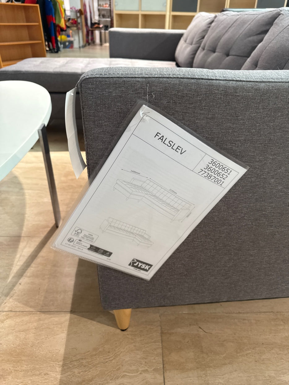 Sofa i grå stof