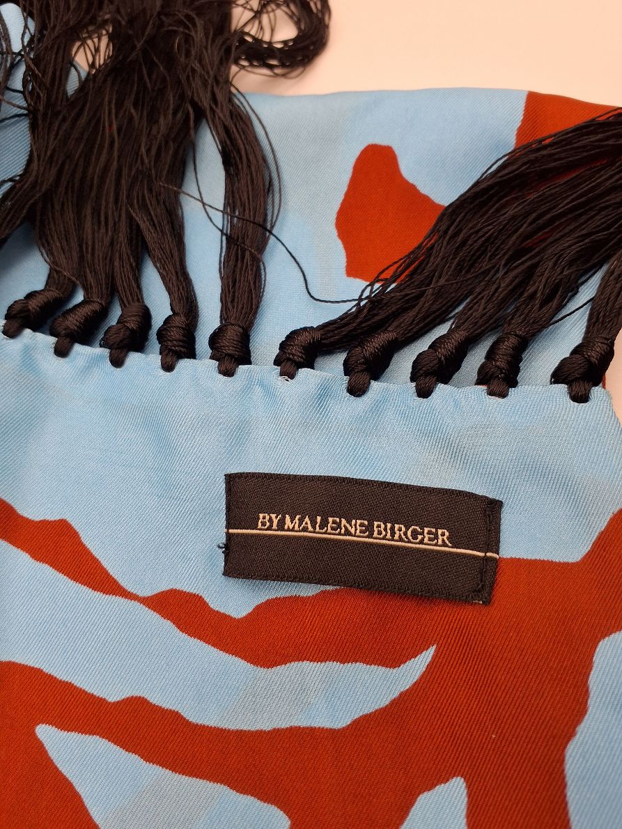 By Malene Birger Tørklæde