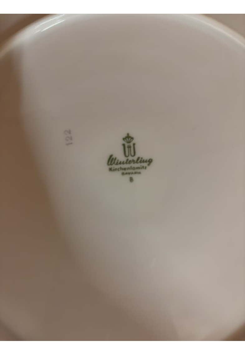 Hvid tallerken guldkant