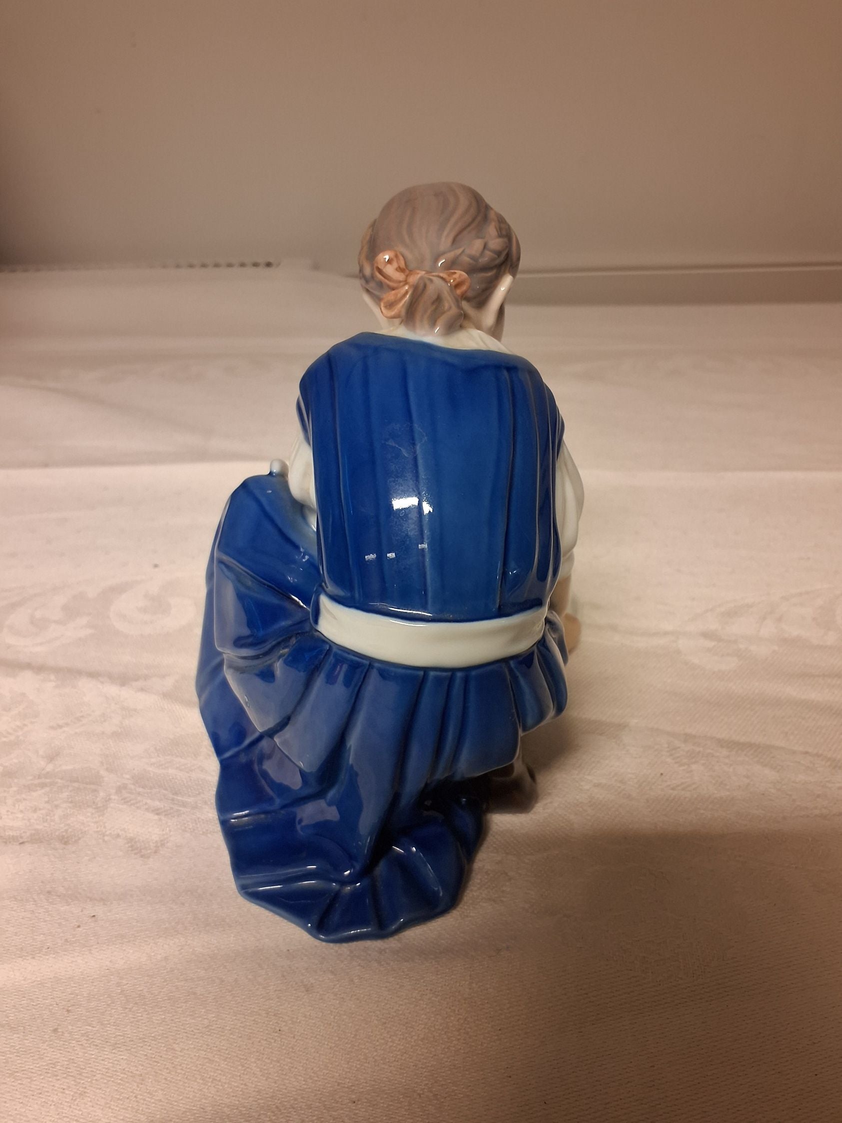 Figurin i porcelæn fra B&G
