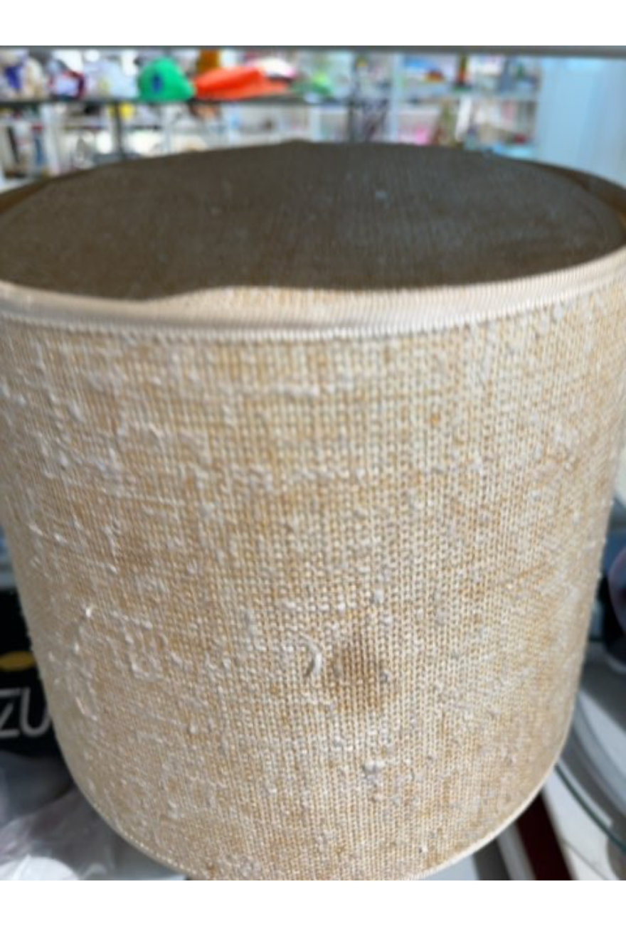 Lampe med dekoreret fod