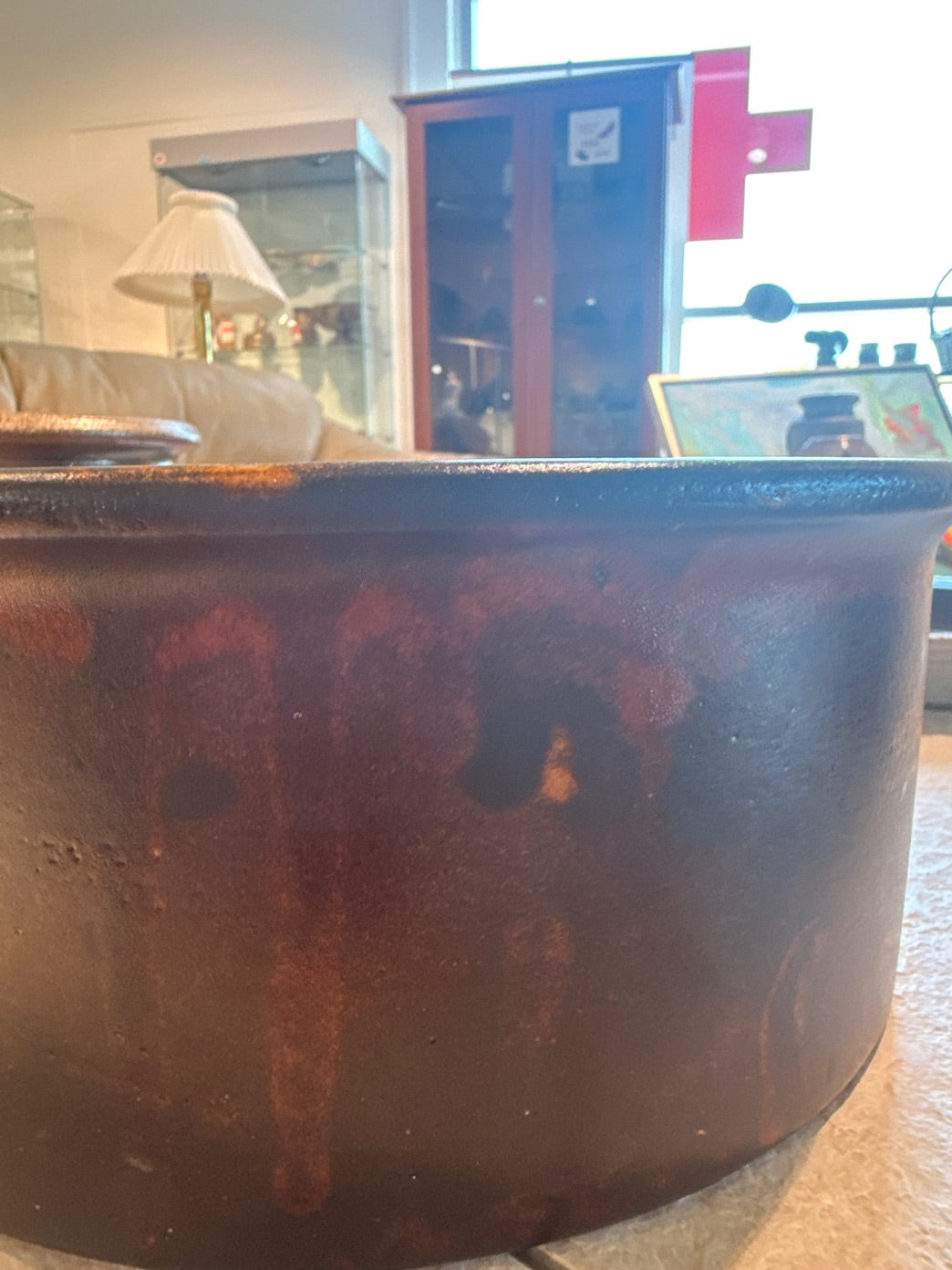 Pynteskål i brun